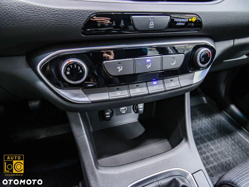 Hyundai i30 1.4 Comfort - 19