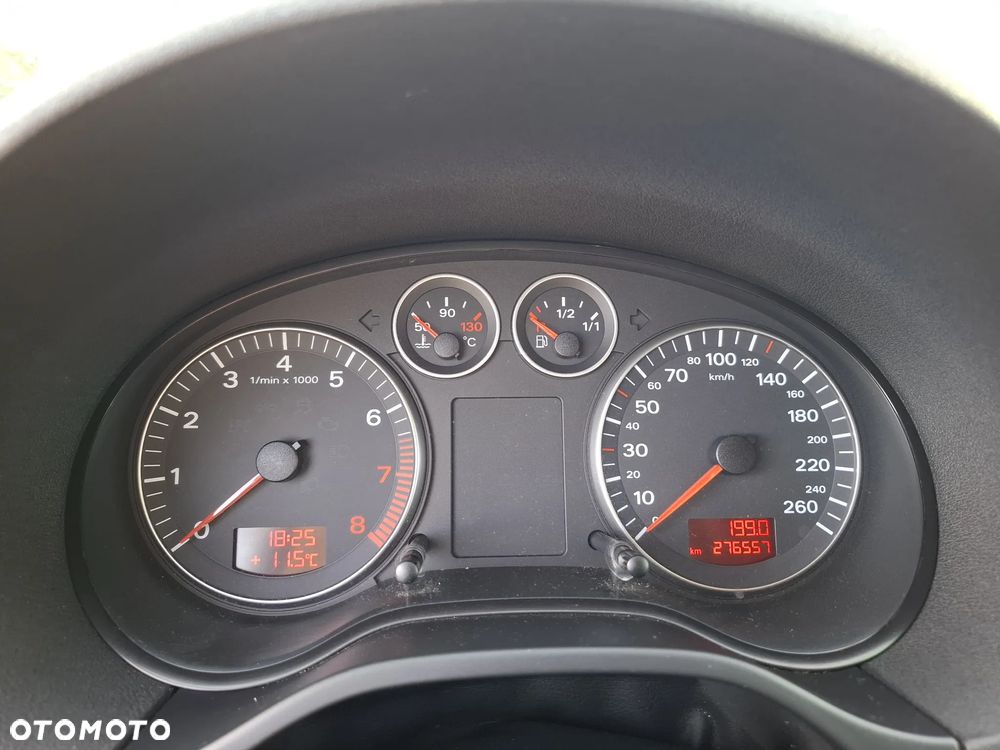 Audi A3 3-drzwiowe 1.6 Ambition - 15