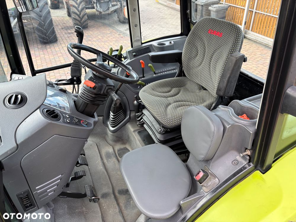 Claas Axos 310 + ładowacz - 7
