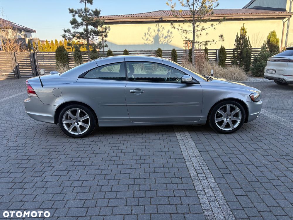 Volvo C70 2.0D Summum - 13