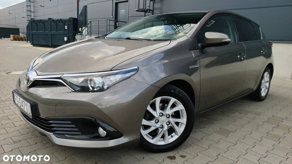 Toyota Auris 1.8 HSD Prestige - 4