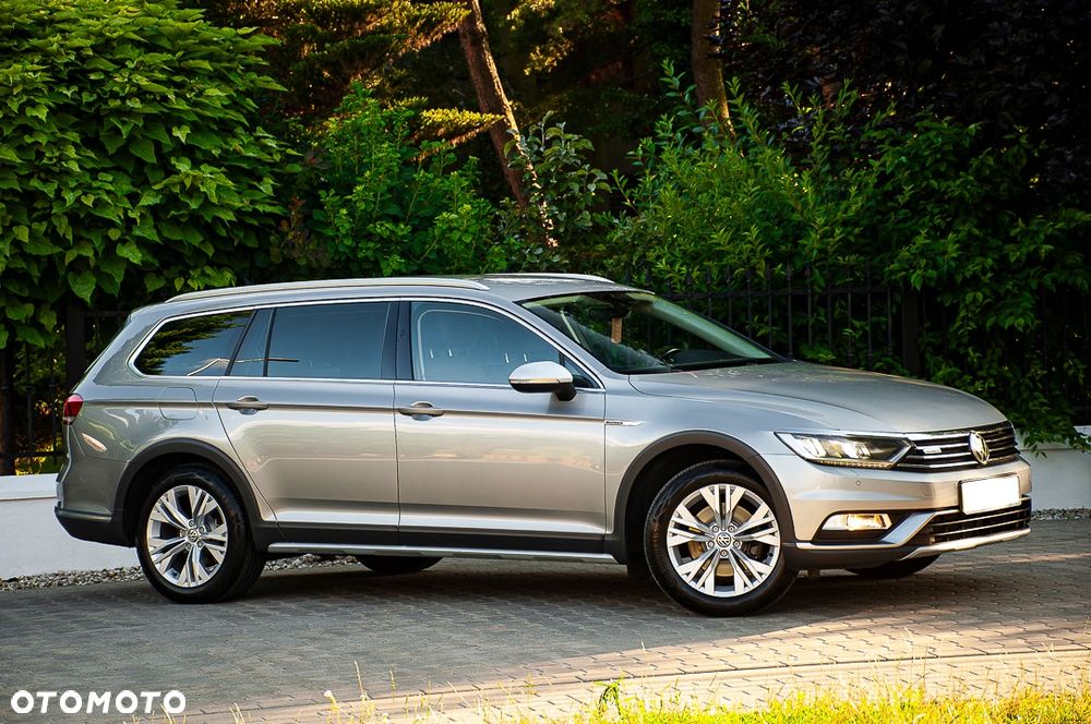 Volkswagen Passat 2.0 TDI SCR 4Mot DSG Highline - 3