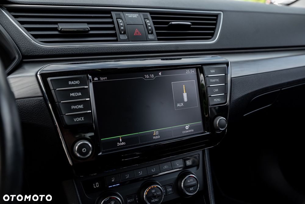 Skoda Superb 2.0 TDI 4x4 L&K DSG - 31