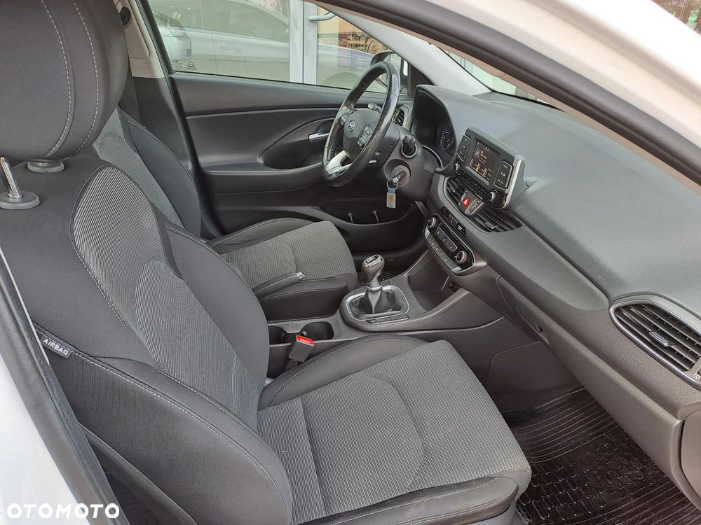 Hyundai i30 1.4 Style - 27