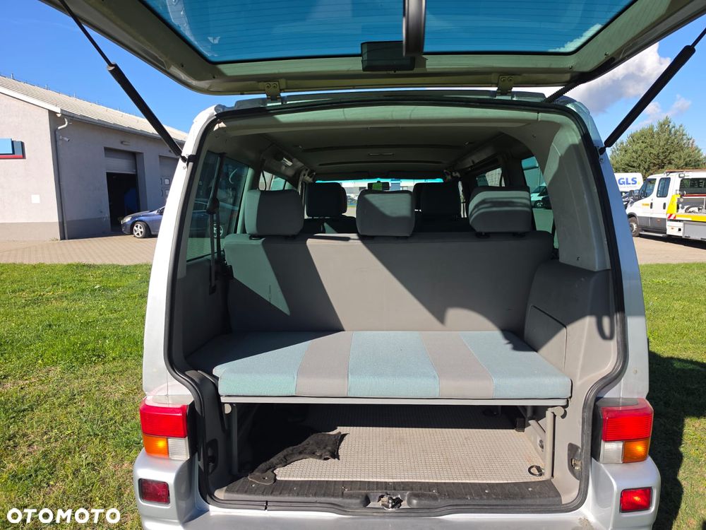 Volkswagen Multivan - 15