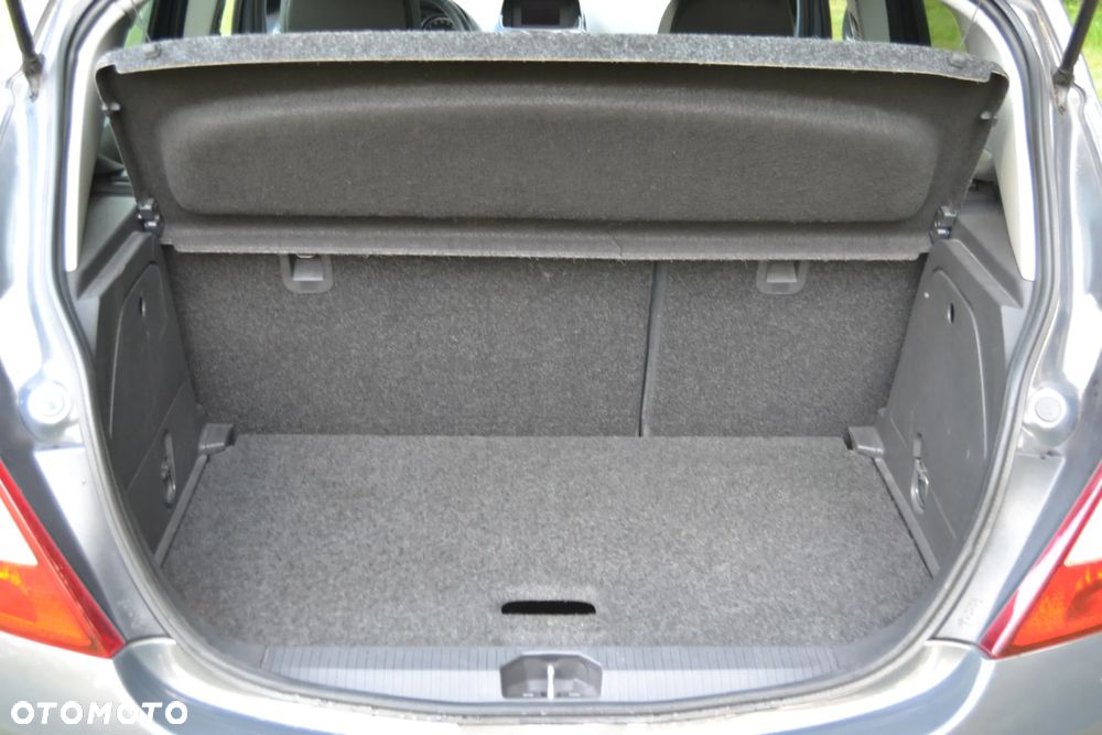 Opel Corsa 1.4 16V Energy - 13