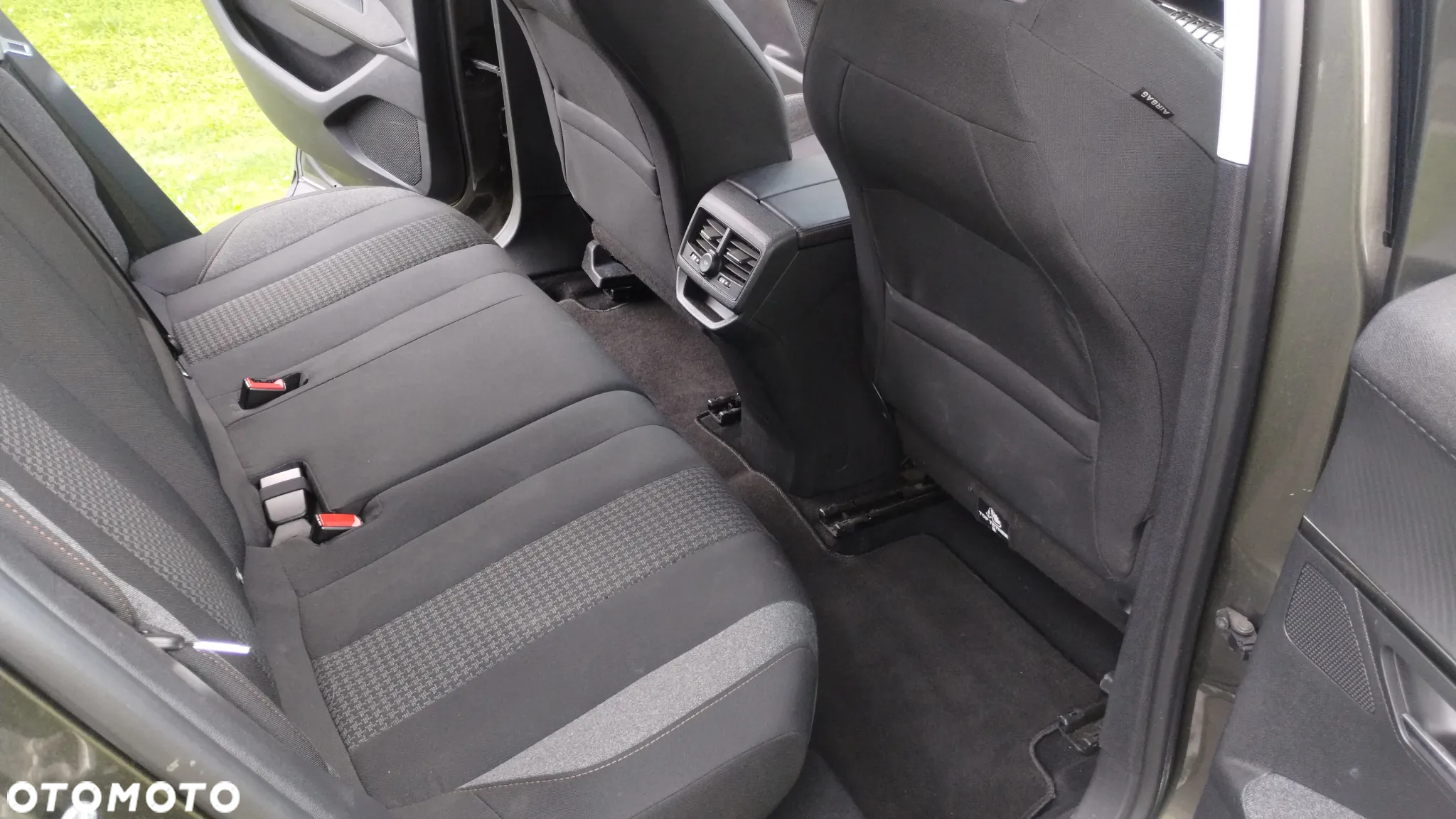 Peugeot 3008 BlueHDi 130 Stop & Start EAT8 Allure Business-Paket - 21
