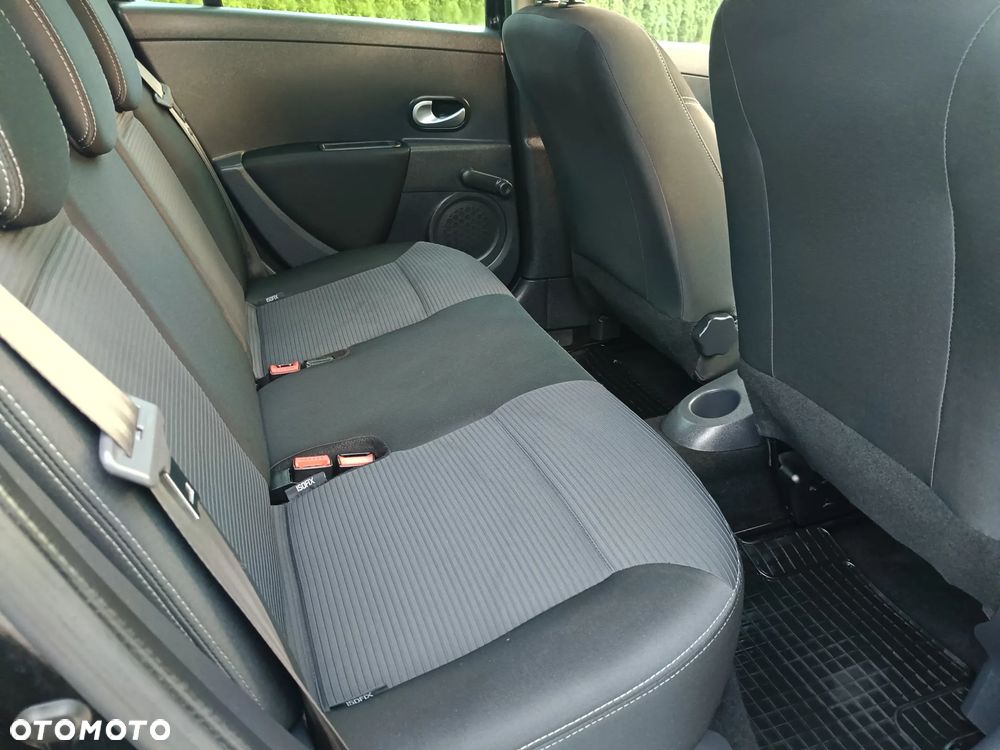 Renault Clio - 24