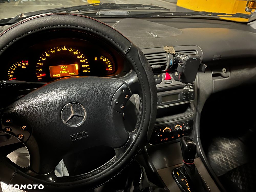 Mercedes-Benz Klasa C 240 Classic 4-Matic - 6