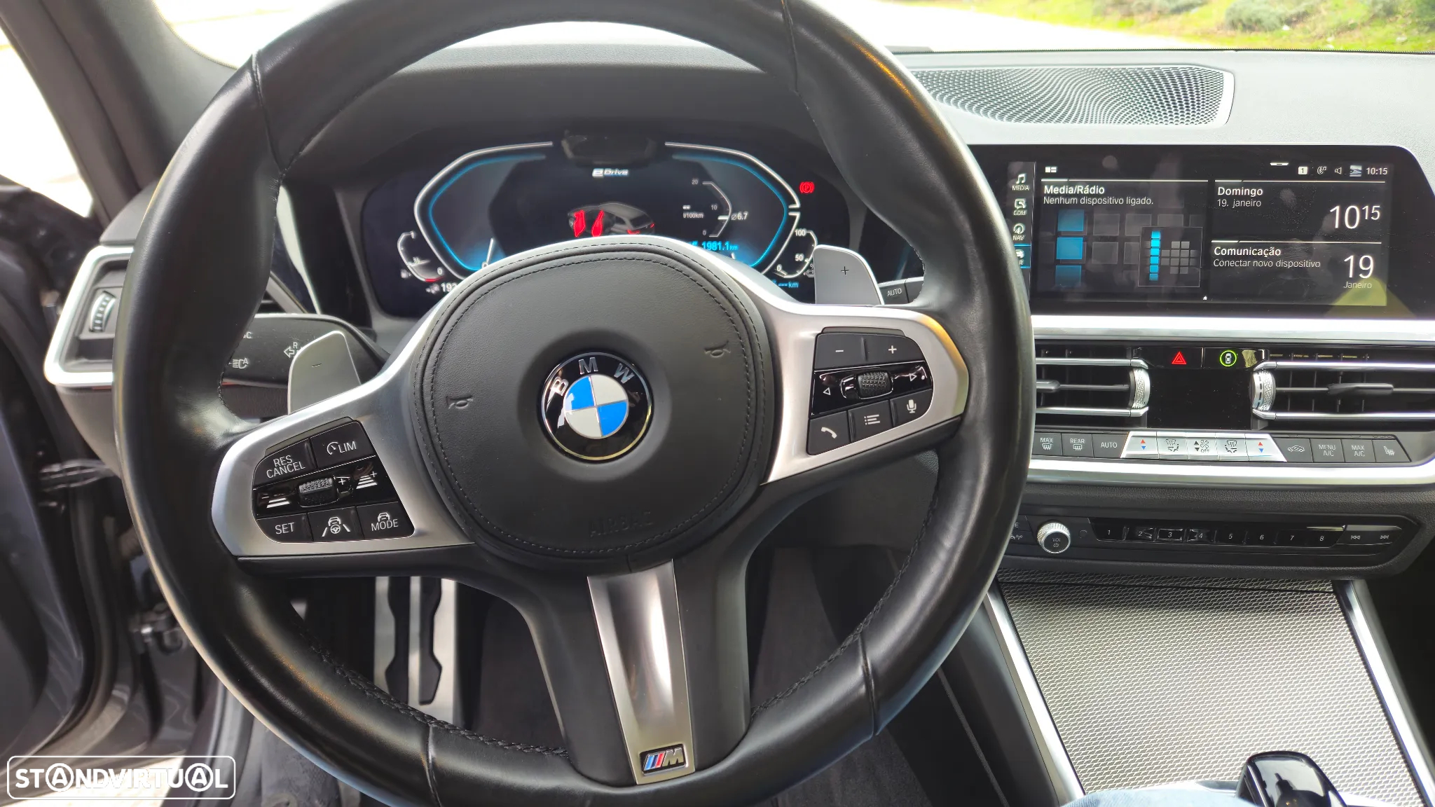 BMW 330 e Touring Pack M Auto - 26
