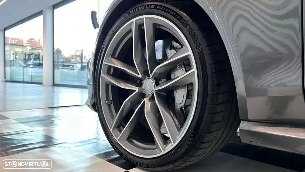 Audi RS6 Avant 4.0 TFSi quattro Tiptronic - 10