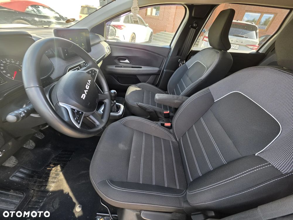 Dacia Jogger 1.0 TCe Essential - 9