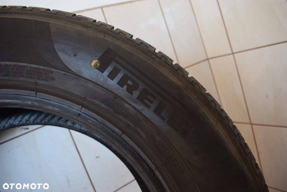 R17 235/65 Pirelli Scorpion Winter - 11