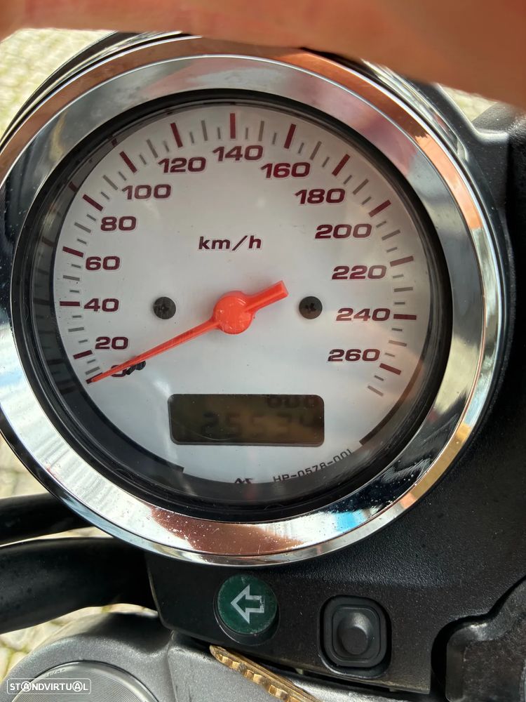 Honda CB HORNET 600 - 8