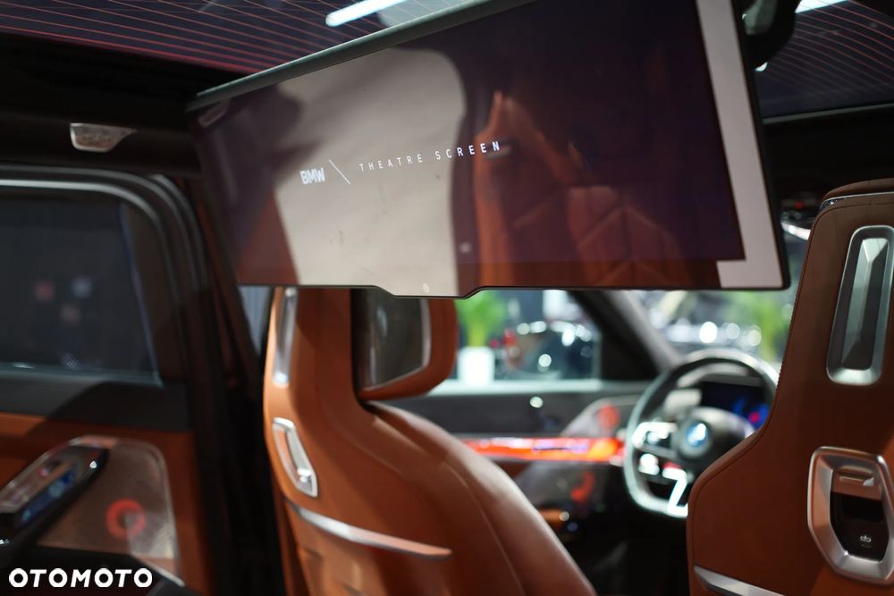 BMW Seria 7 M760e PHEV xDrive sport - 19
