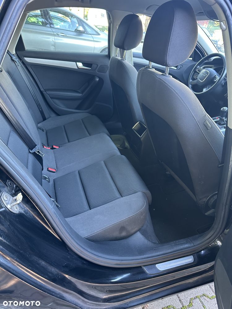 Audi A4 Limousine - 5