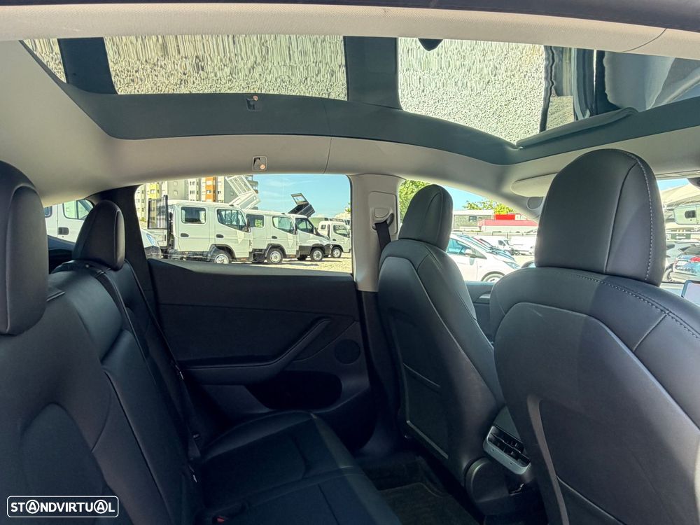 Tesla Model Y Long Range Tração Integral - 14