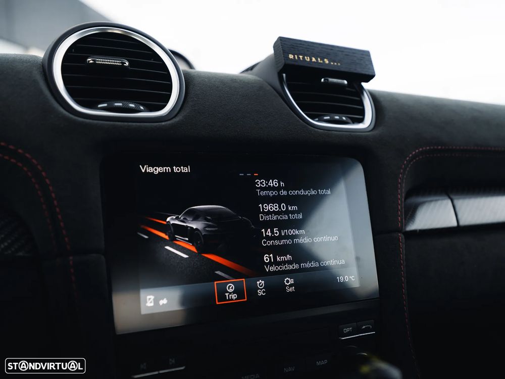 Porsche 718 Cayman GT4 RS - 26