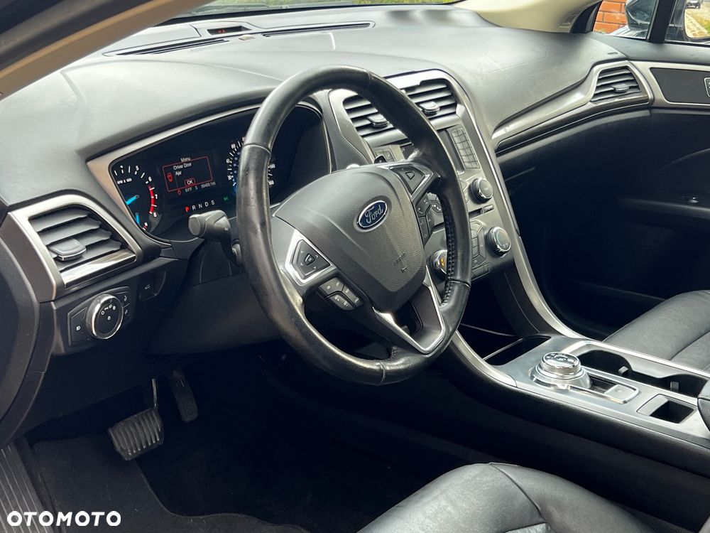 Ford Fusion 2.0 EcoBoost Titanium - 18