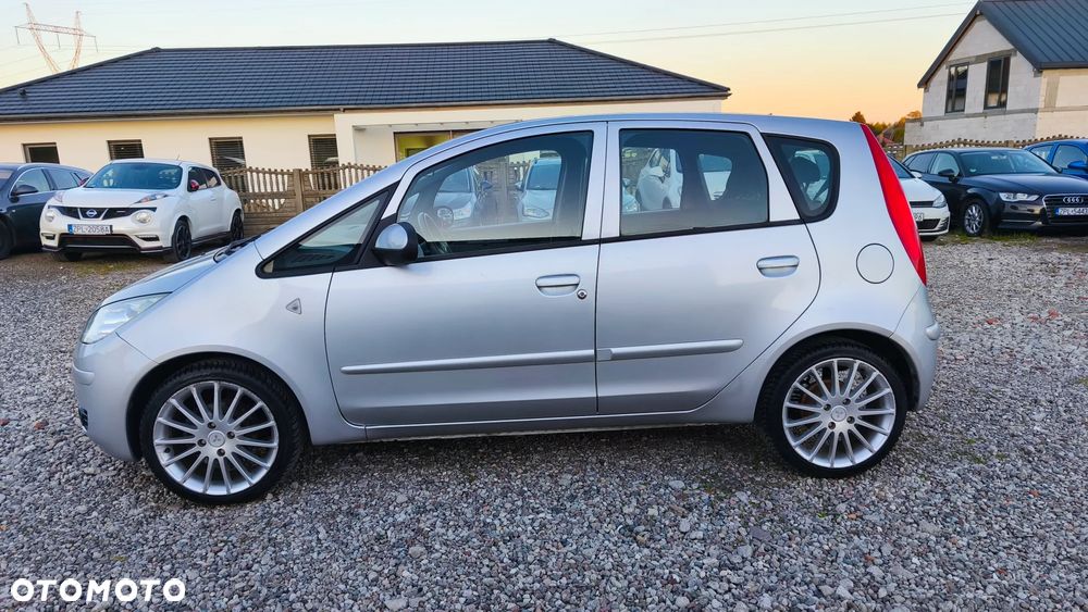 Mitsubishi Colt - 12