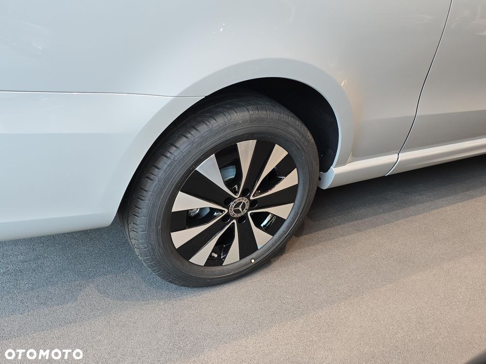 Mercedes-Benz Vito 119 CDI 4x4 Mixto - 24
