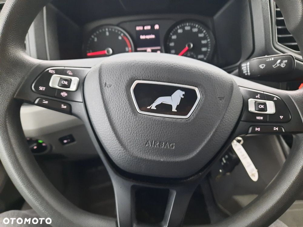 Volkswagen Crafter - 11