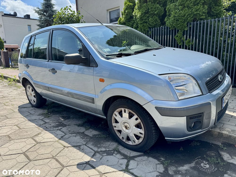 Ford Fusion - 2