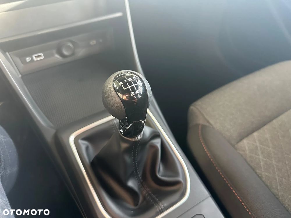 MG MG3 1.5 Excite - 10