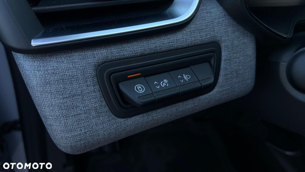 Renault Clio - 23