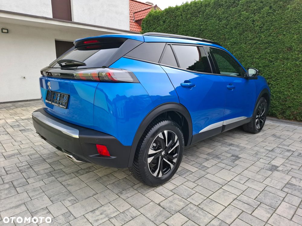 Peugeot 2008 - 8