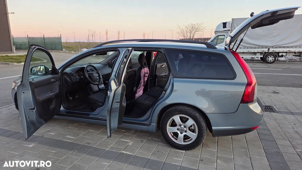 Volvo V50 1.6 D Momentum - 25