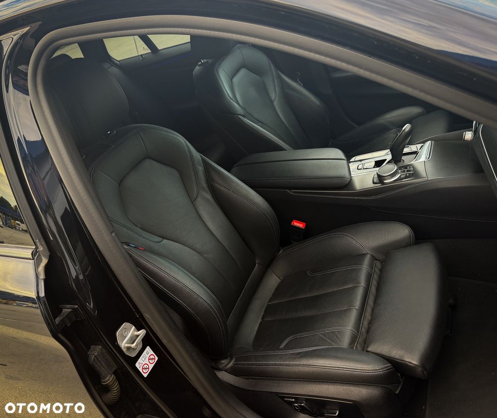 BMW Seria 5 520d xDrive mHEV M Sport sport - 25