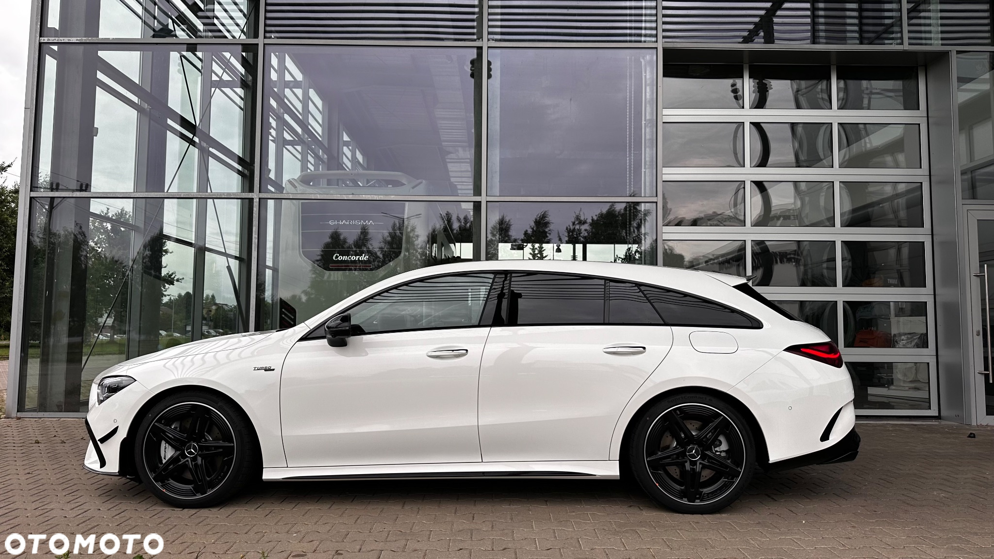 Mercedes-Benz CLA AMG 35 4-Matic 7G-DCT - 33