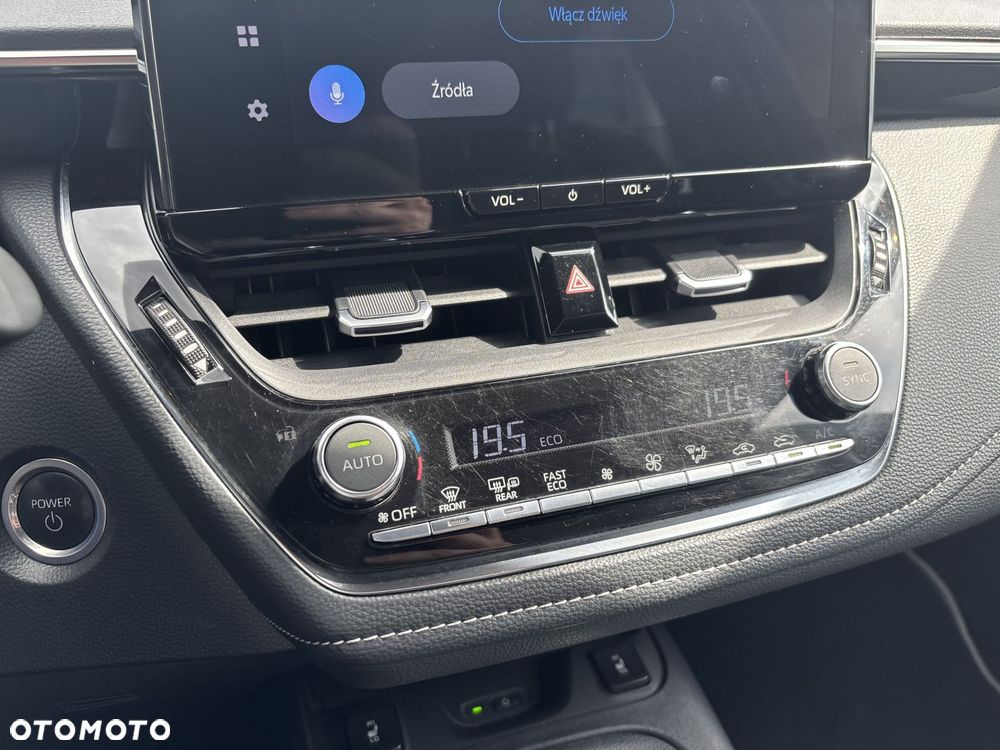Toyota Corolla - 21