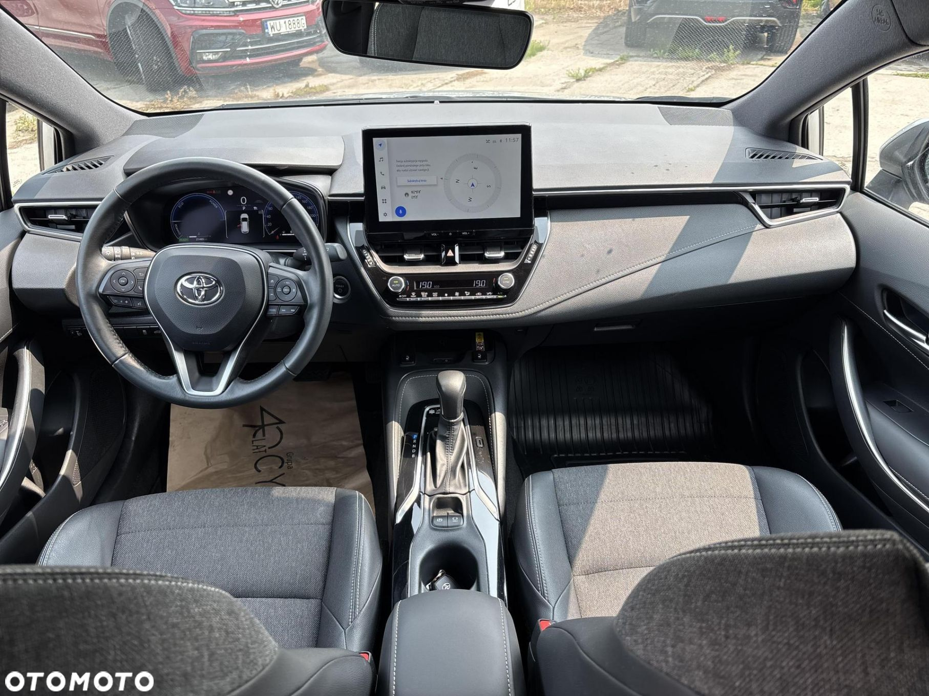 Toyota Corolla - 12