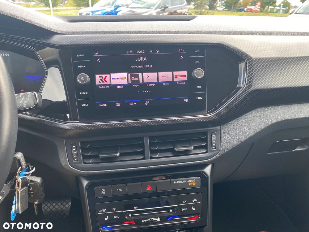 Volkswagen T-Cross 1.0 TSI Active DSG - 16