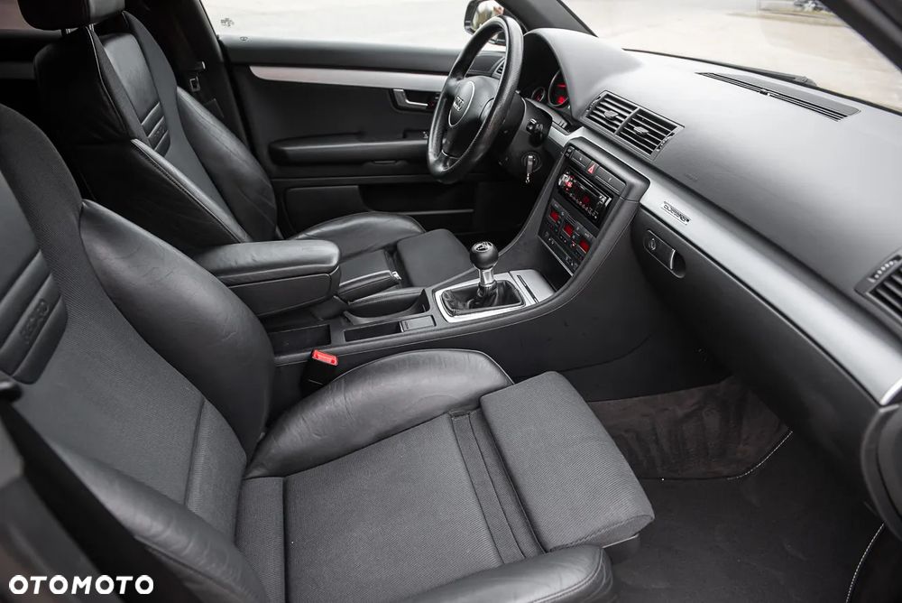 Audi A4 Avant 1.8 T quattro - 27