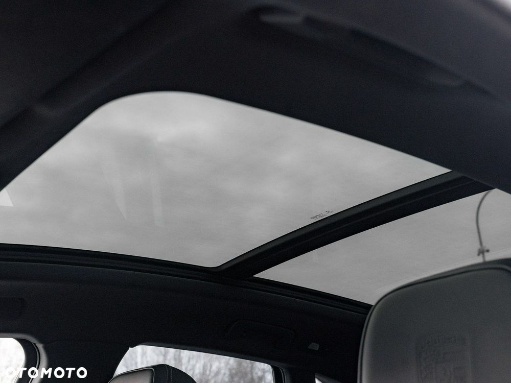 Porsche Macan T - 33