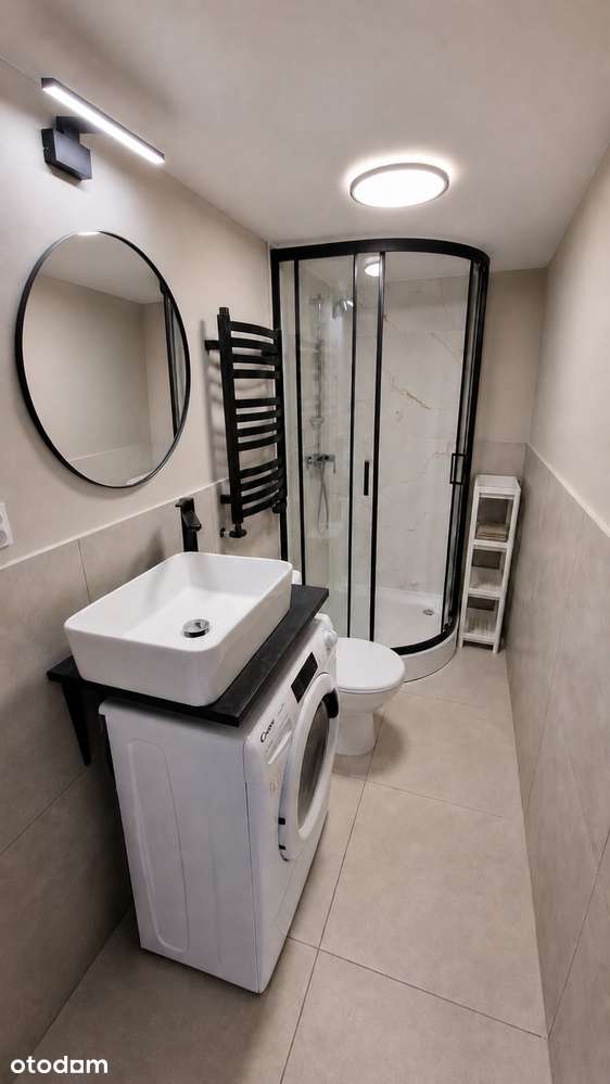 2 pokoje, 3. piętro | salon z aneksem | Rewolucji 40