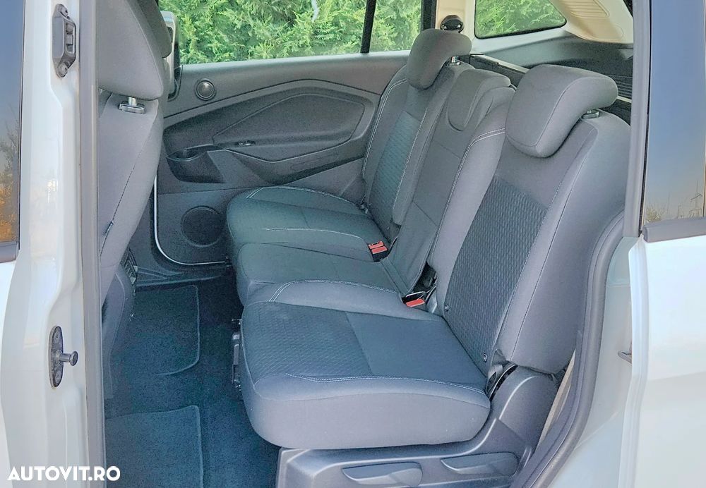 Ford Grand C-Max - 9