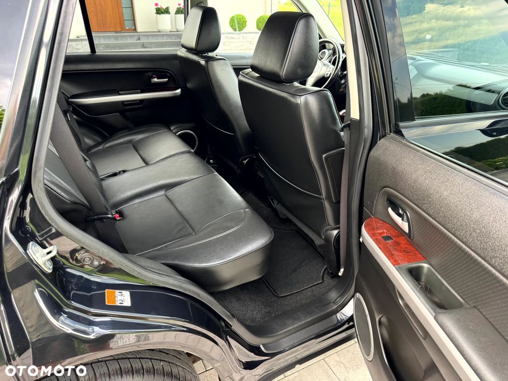 Suzuki Grand Vitara 2.0 De luxe - 13