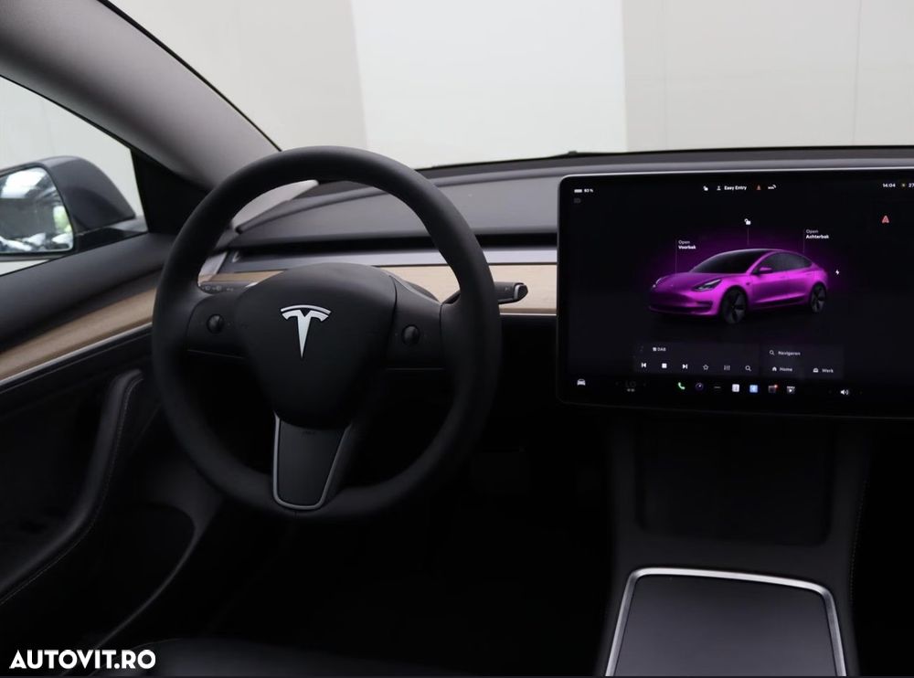 Tesla Model 3 RWD - 18