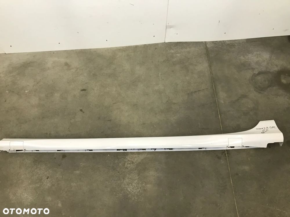 Nakładka progu Opel insignia II b OPC 17-22 lewa listwa zewnętrzna 39132747 - 1