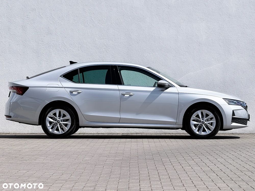 Skoda Octavia 1.5 TSI mHEV Selection DSG - 4
