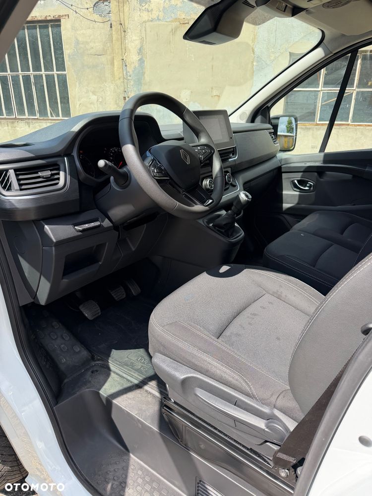 Renault Trafic - 9