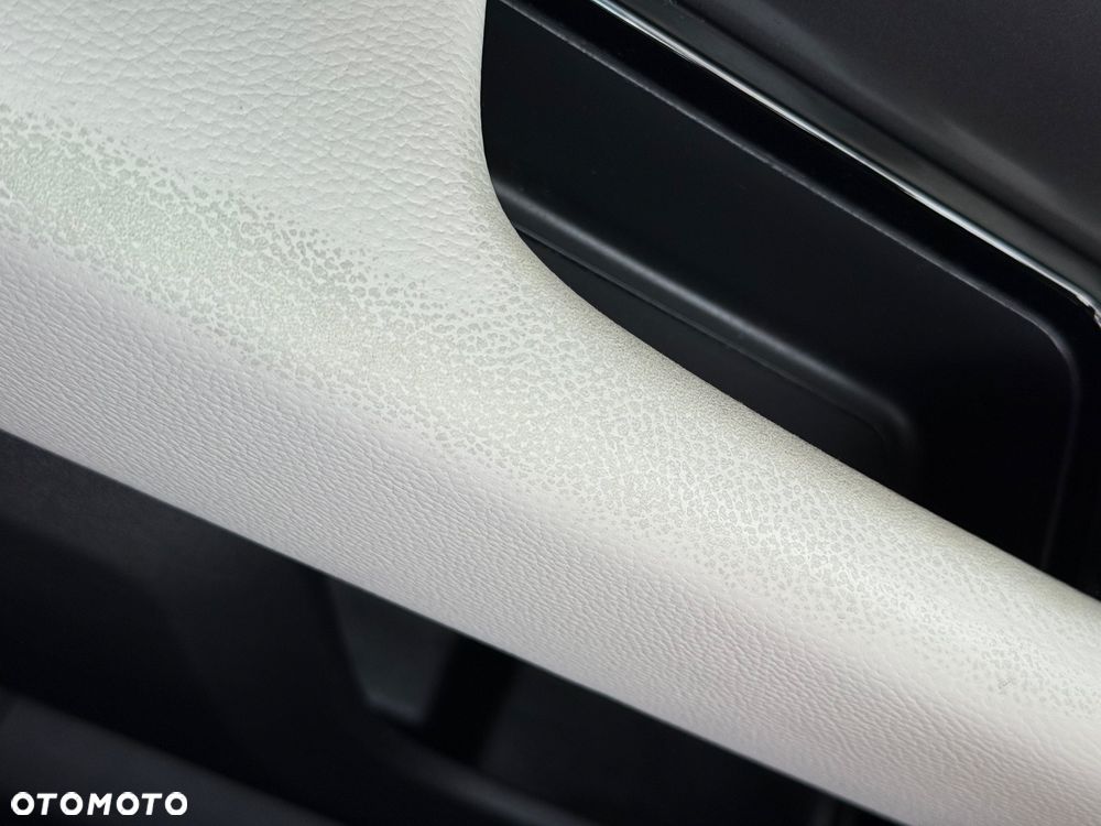 Land Rover Range Rover Velar 2.0 Si4 GPF SE - 10