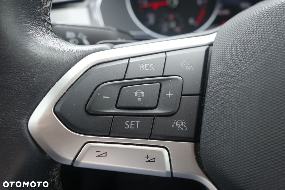 Volkswagen Passat 2.0 TDI EVO Business DSG - 19