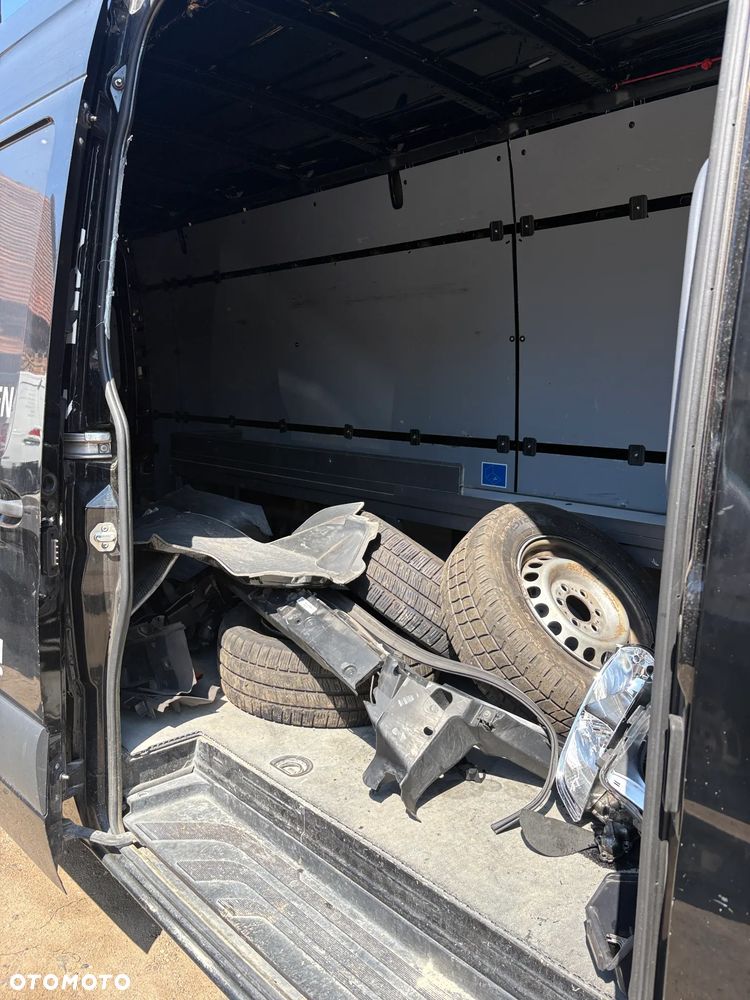 Mercedes-Benz Sprinter - 23