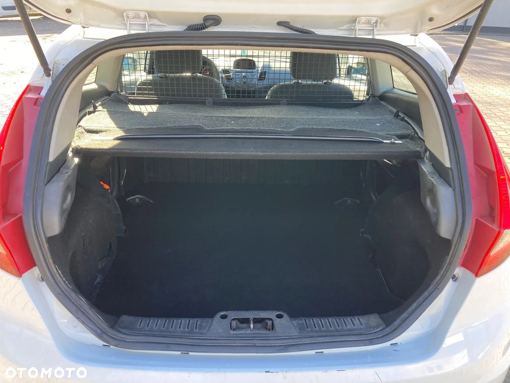 Ford Fiesta - 7
