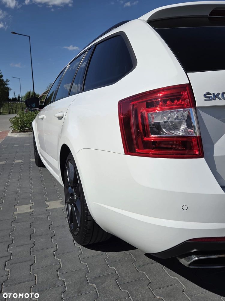 Skoda Octavia 2.0 TDI RS - 10